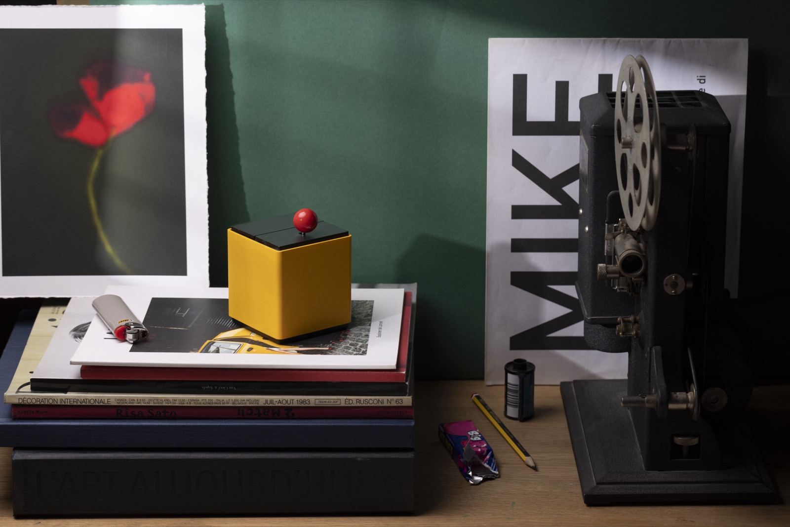 la machine on the shelf